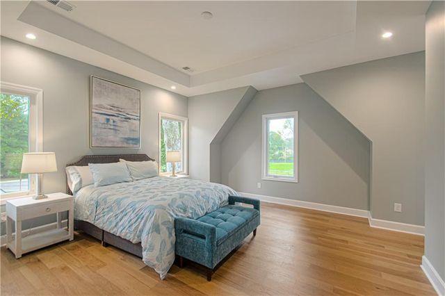 4113 W 67th Street, Prairie Village, KS 66208