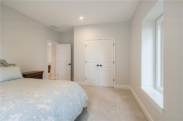 4113 W 67th Street, Prairie Village, KS 66208