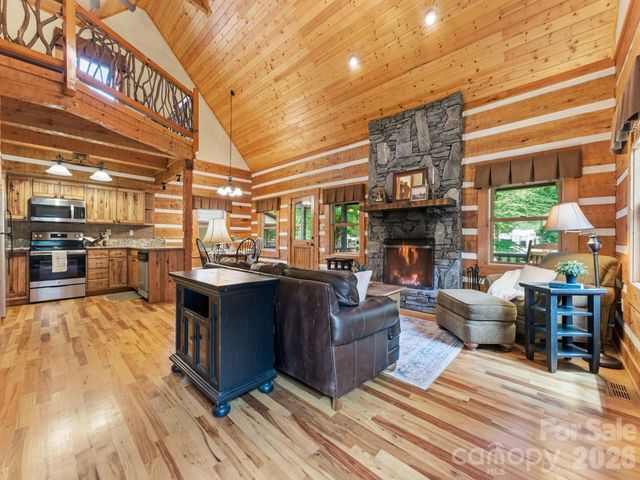 62 Rachels Circle, Maggie Valley, NC 28751