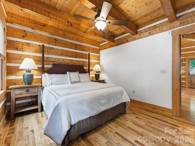 62 Rachels Circle, Maggie Valley, NC 28751