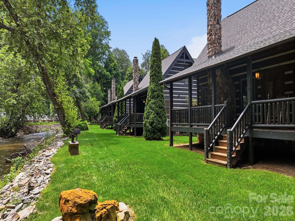 62 Rachels Circle, Maggie Valley, NC 28751