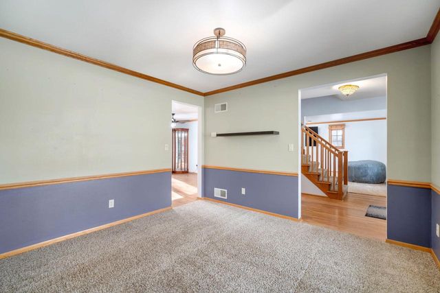 683 Fox Run DRIVE, Saukville, WI 53080