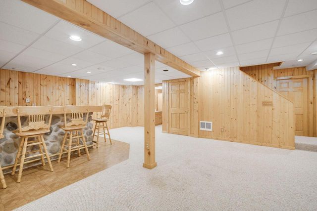 683 Fox Run DRIVE, Saukville, WI 53080