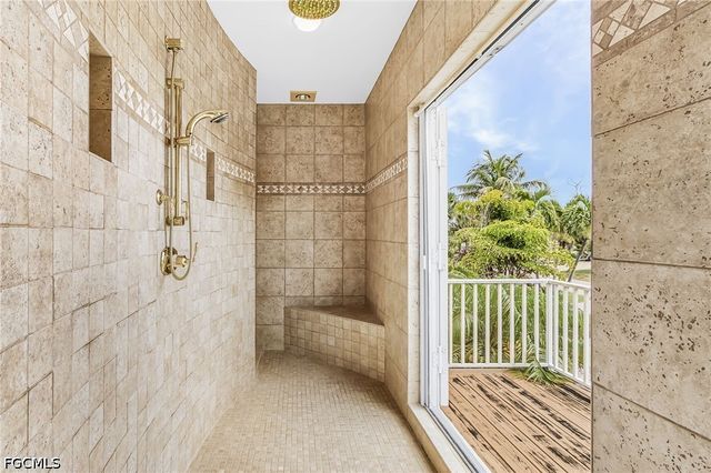 14221 Clubhouse DR, Bokeelia, FL 33922