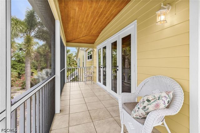 14221 Clubhouse DR, Bokeelia, FL 33922