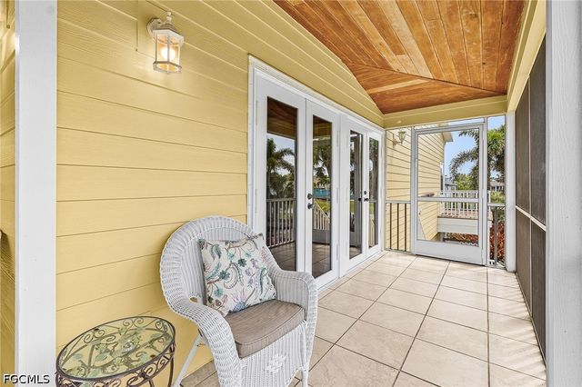 14221 Clubhouse DR, Bokeelia, FL 33922