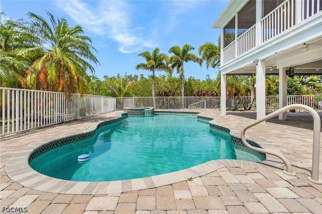 14221 Clubhouse DR, Bokeelia, FL 33922