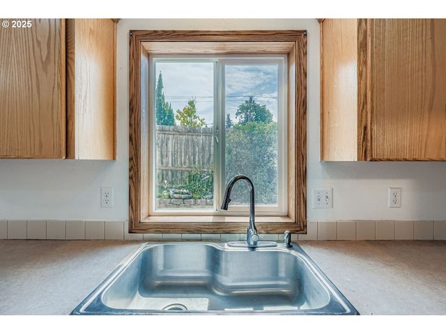 6305 Ne 56TH Ave, Vancouver, WA 98661