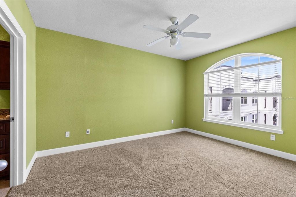 Image 12 of property listing at 204 E SOUTH STREET 6057, Orlando, FL 32801