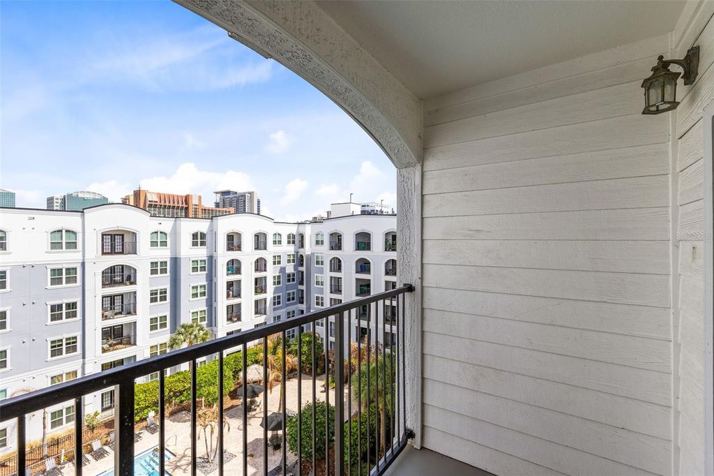Image 22 of property listing at 204 E SOUTH STREET 6057, Orlando, FL 32801