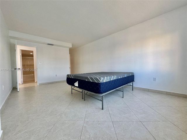 400 Kings Point Drive 411, Sunny Isles Beach, FL 33160