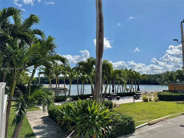 400 Kings Point Drive 411, Sunny Isles Beach, FL 33160
