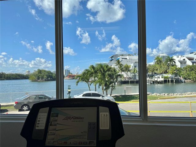 400 Kings Point Drive 411, Sunny Isles Beach, FL 33160