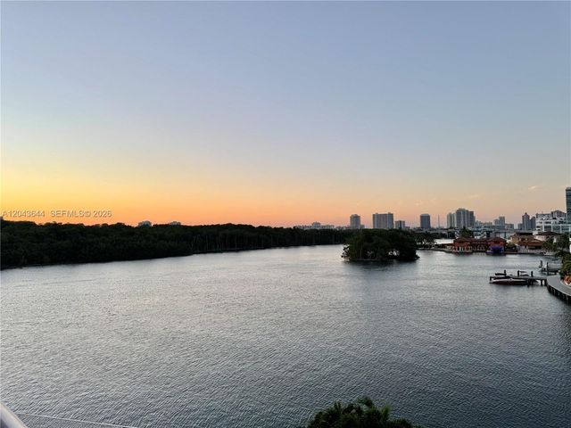 400 Kings Point Drive 411, Sunny Isles Beach, FL 33160