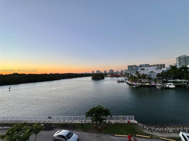 400 Kings Point Drive 411, Sunny Isles Beach, FL 33160
