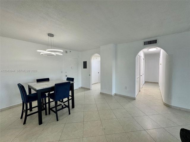 400 Kings Point Drive 411, Sunny Isles Beach, FL 33160