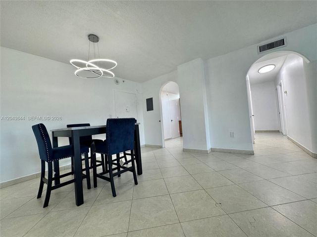 400 Kings Point Drive 411, Sunny Isles Beach, FL 33160