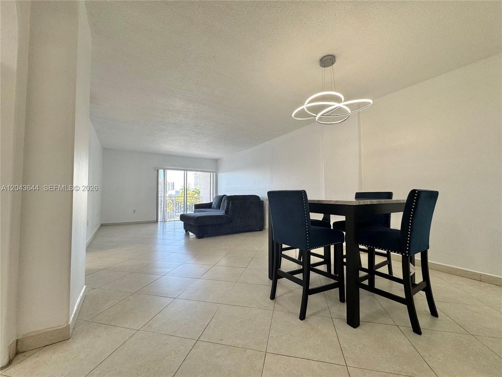 400 Kings Point Drive 411, Sunny Isles Beach, FL 33160