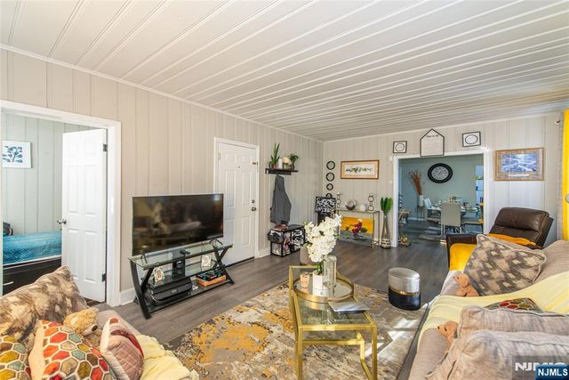 413 Beardsley Avenue, Bloomfield, NJ 07003