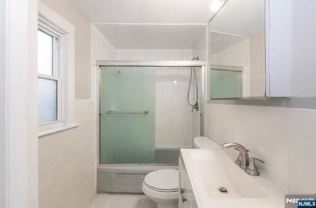 413 Beardsley Avenue, Bloomfield, NJ 07003