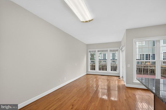 13717 MAPLE SUGAR LN, Herndon, VA 20171