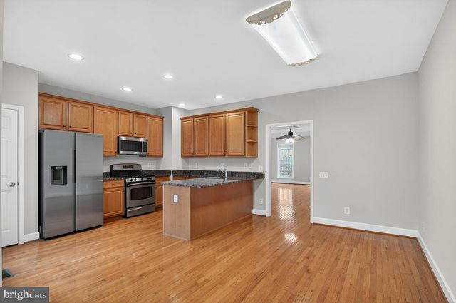 13717 MAPLE SUGAR LN, Herndon, VA 20171