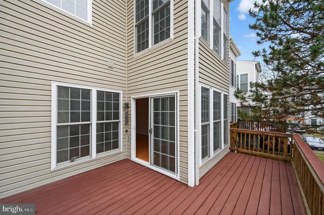 13717 MAPLE SUGAR LN, Herndon, VA 20171