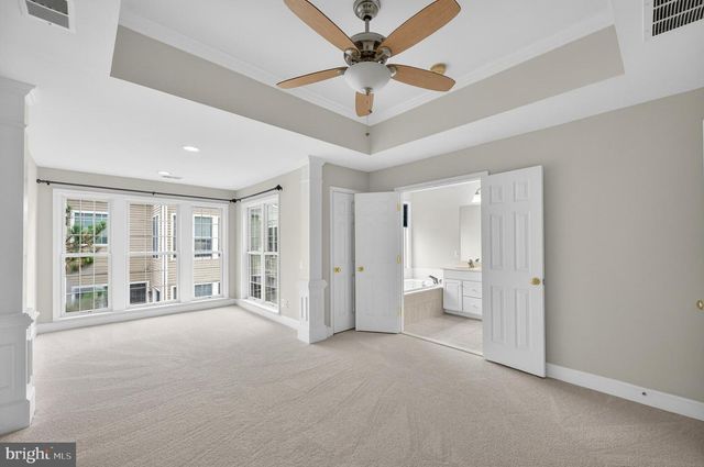 13717 MAPLE SUGAR LN, Herndon, VA 20171