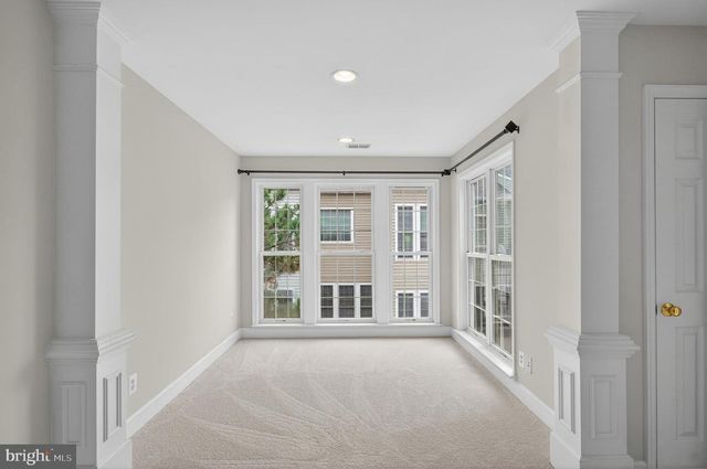 13717 MAPLE SUGAR LN, Herndon, VA 20171