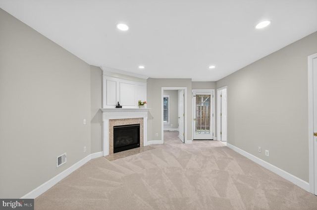 13717 MAPLE SUGAR LN, Herndon, VA 20171