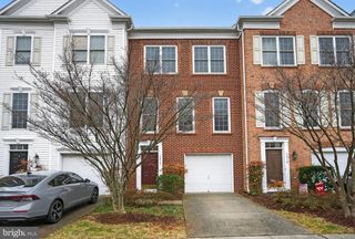 13717 MAPLE SUGAR LN, Herndon, VA 20171
