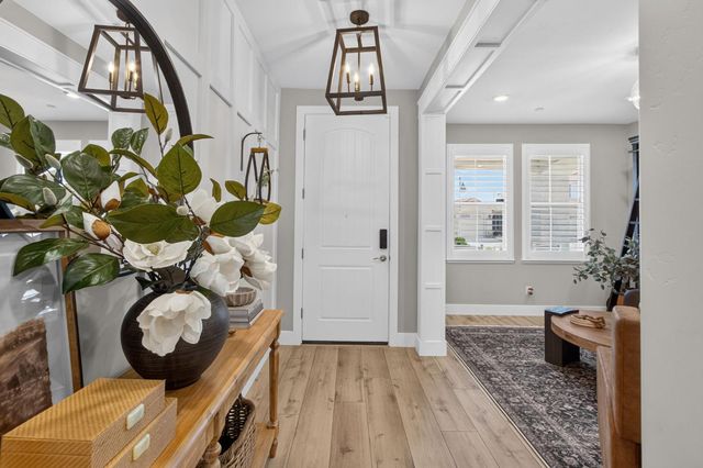 2315 Ranch View Dr, Rocklin, CA 95765