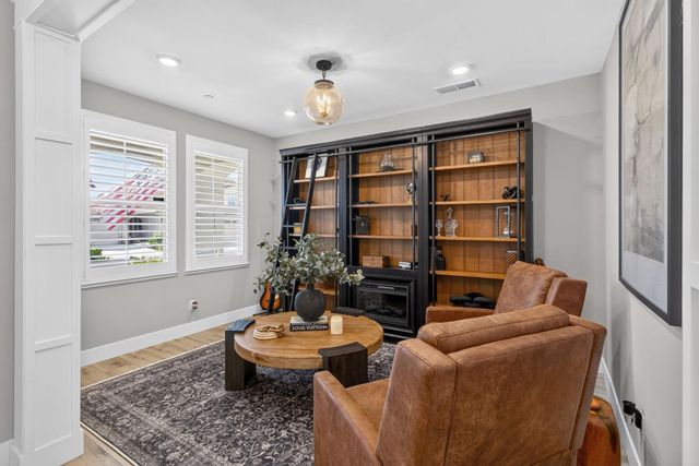 2315 Ranch View Dr, Rocklin, CA 95765