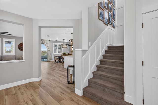 2315 Ranch View Dr, Rocklin, CA 95765