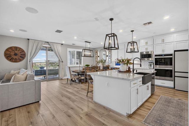 2315 Ranch View Dr, Rocklin, CA 95765