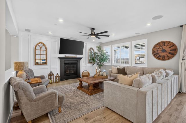 2315 Ranch View Dr, Rocklin, CA 95765