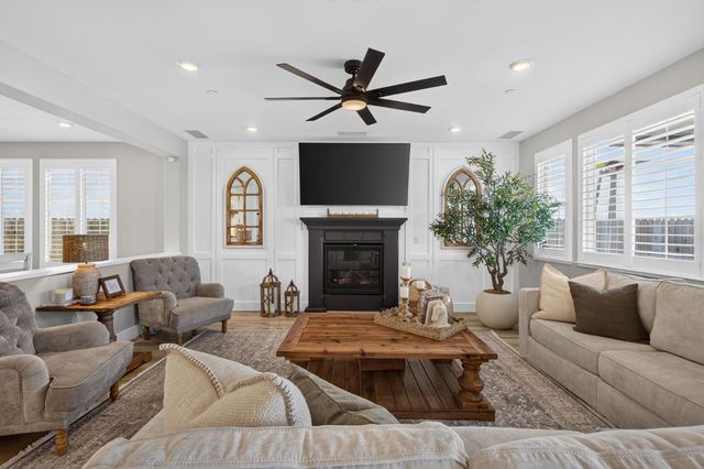 2315 Ranch View Dr, Rocklin, CA 95765
