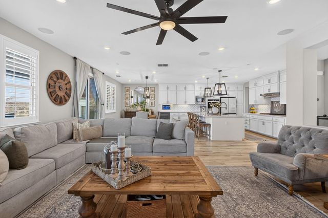 2315 Ranch View Dr, Rocklin, CA 95765