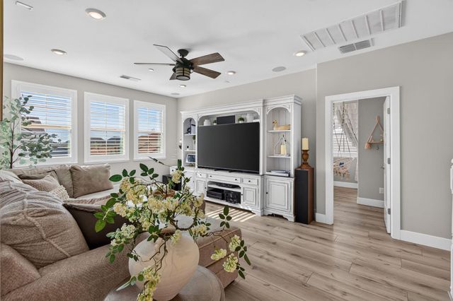 2315 Ranch View Dr, Rocklin, CA 95765