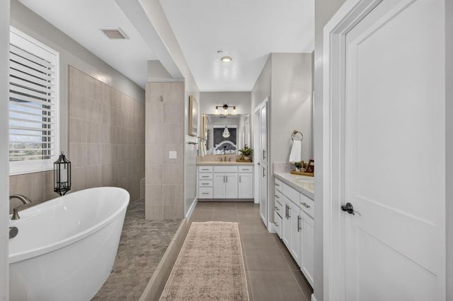 2315 Ranch View Dr, Rocklin, CA 95765