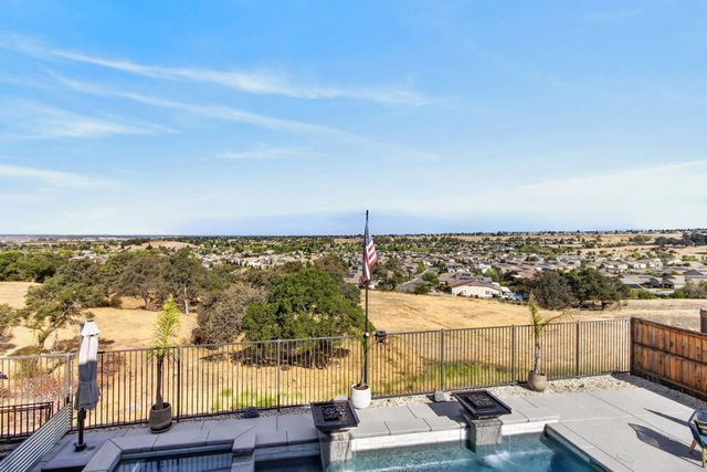 2315 Ranch View Dr, Rocklin, CA 95765