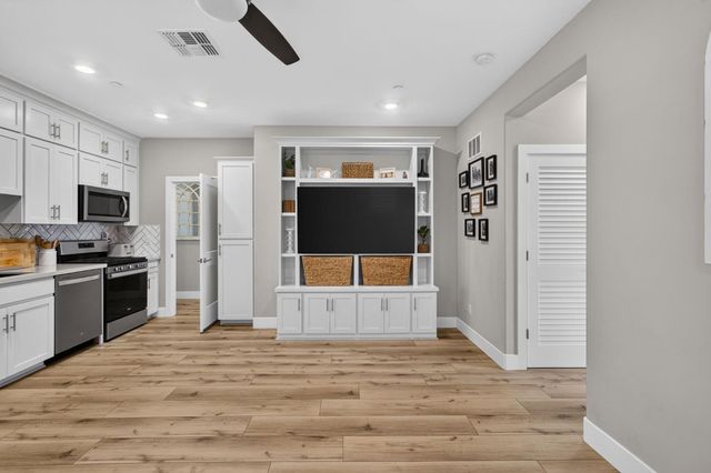 2315 Ranch View Dr, Rocklin, CA 95765