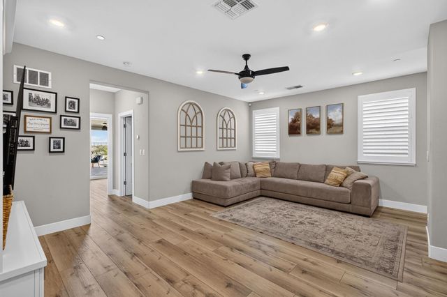 2315 Ranch View Dr, Rocklin, CA 95765