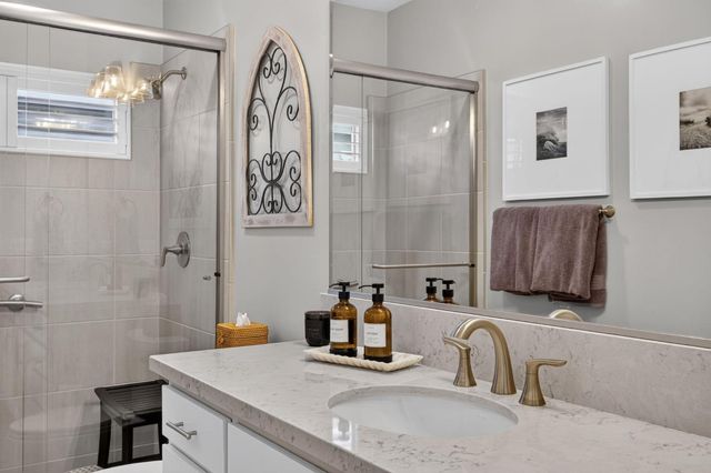 2315 Ranch View Dr, Rocklin, CA 95765