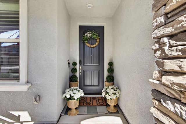 2315 Ranch View Dr, Rocklin, CA 95765