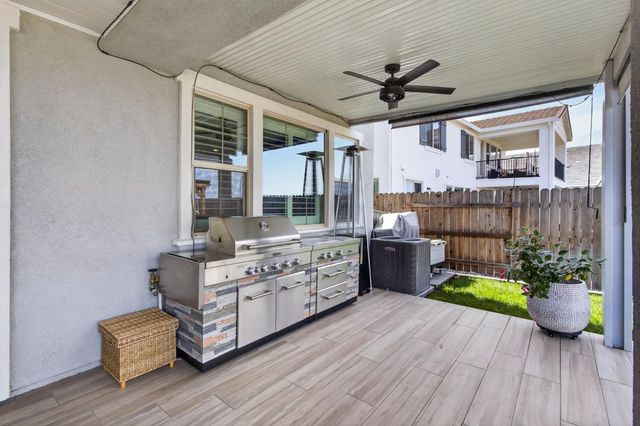 2315 Ranch View Dr, Rocklin, CA 95765