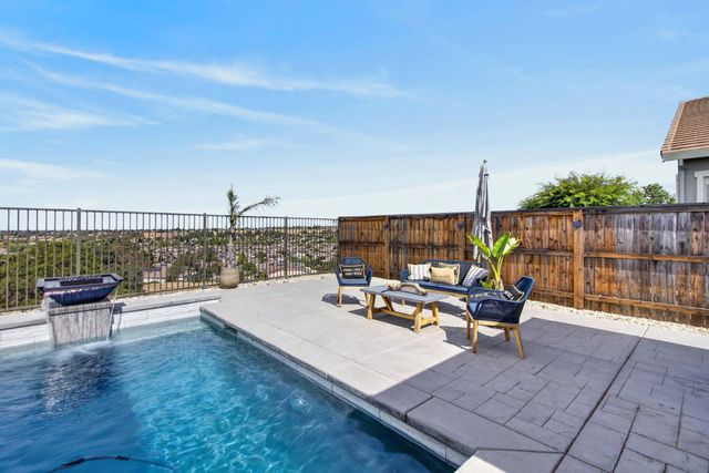 2315 Ranch View Dr, Rocklin, CA 95765
