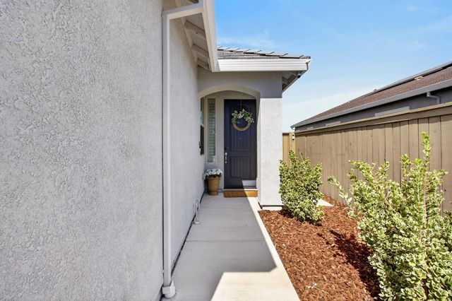 2315 Ranch View Dr, Rocklin, CA 95765