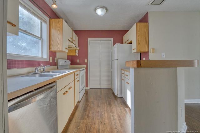 1006 Brookhollow Drive 7, Fayetteville, NC 28314