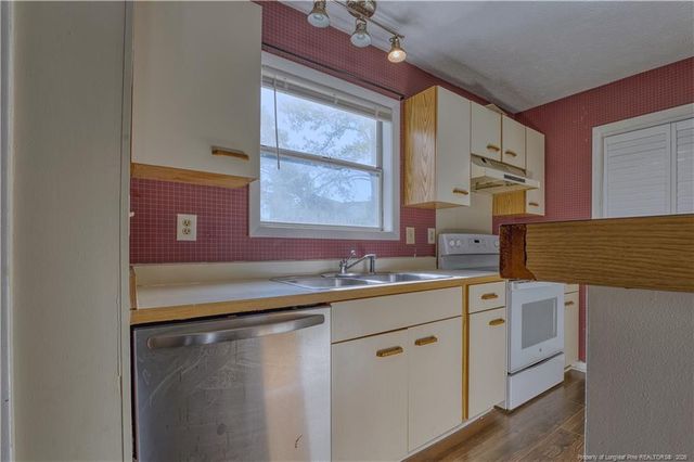 1006 Brookhollow Drive 7, Fayetteville, NC 28314